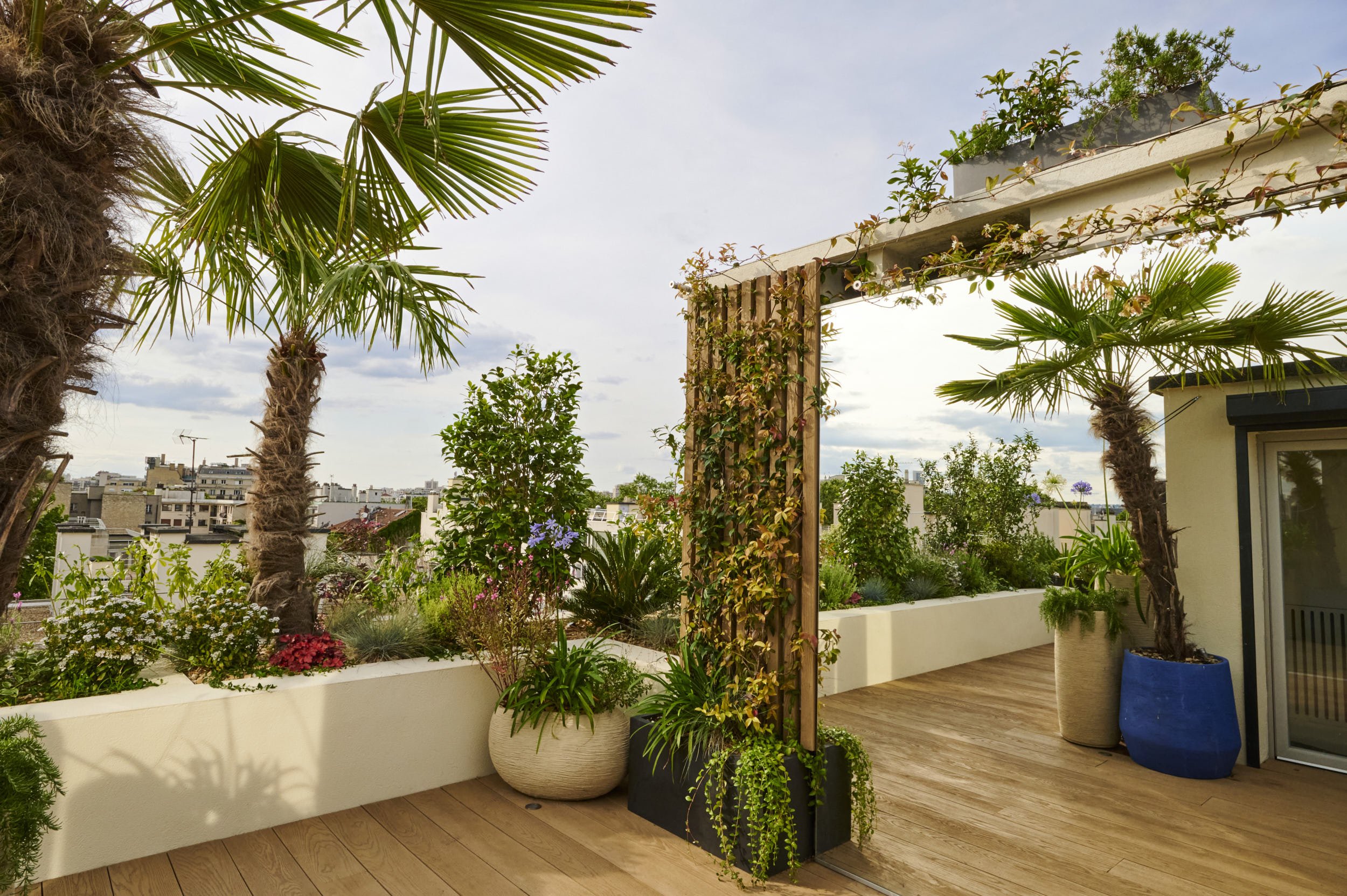 attitude-luxe-Visuel©Terrasse&Jardin de Paris-amenagement-1- paysagiste-toit-terrasse