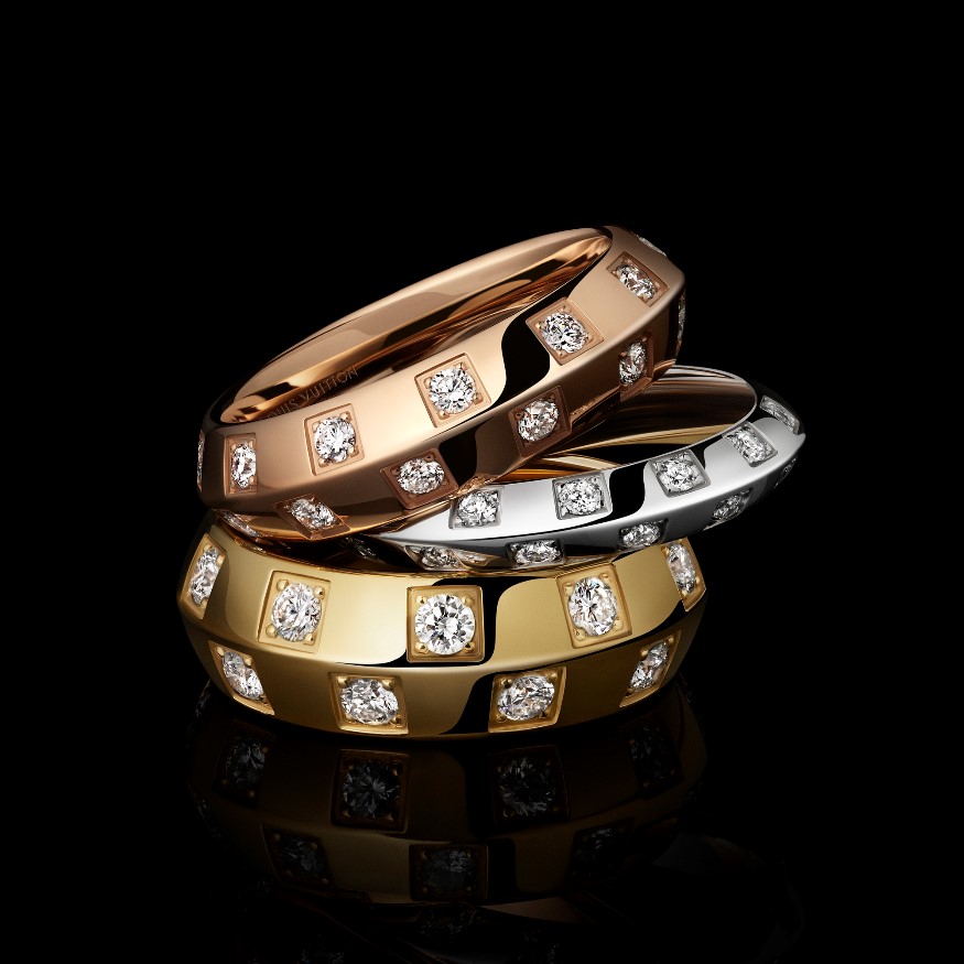 attitude-luxe_le-damier-3 bagues_louis-vuitton_©Philippe Lacombe