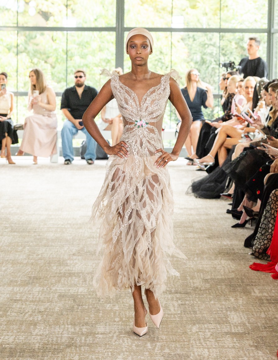 Attitude-luxe_©Yanina Couture_look 21-FW2026-2027 robe
