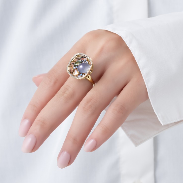 attitude-luxe__ © tamiko__sa-ku-bouquet_bague (2) bague, or, diamantn saphir, pierre de lune, tourmaline, aigue-marine