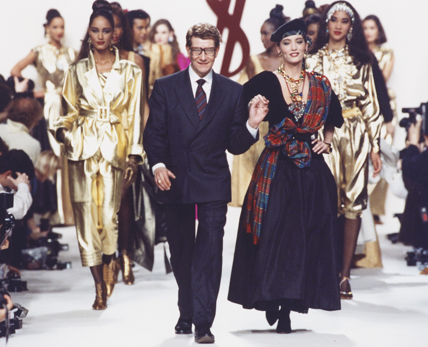 d&eacute;fil&eacute; Yves Saint Laurent