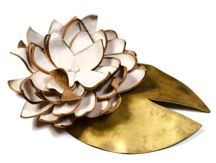 broche